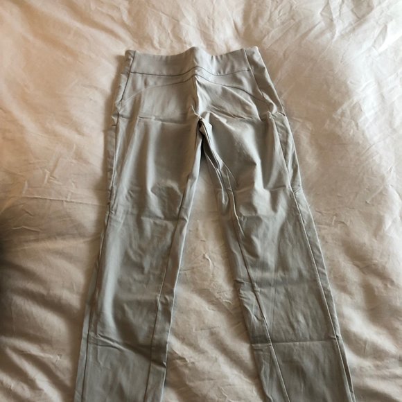 Athleta Hybrid Hyland Tights - Light Grey - Picture 7 of 7